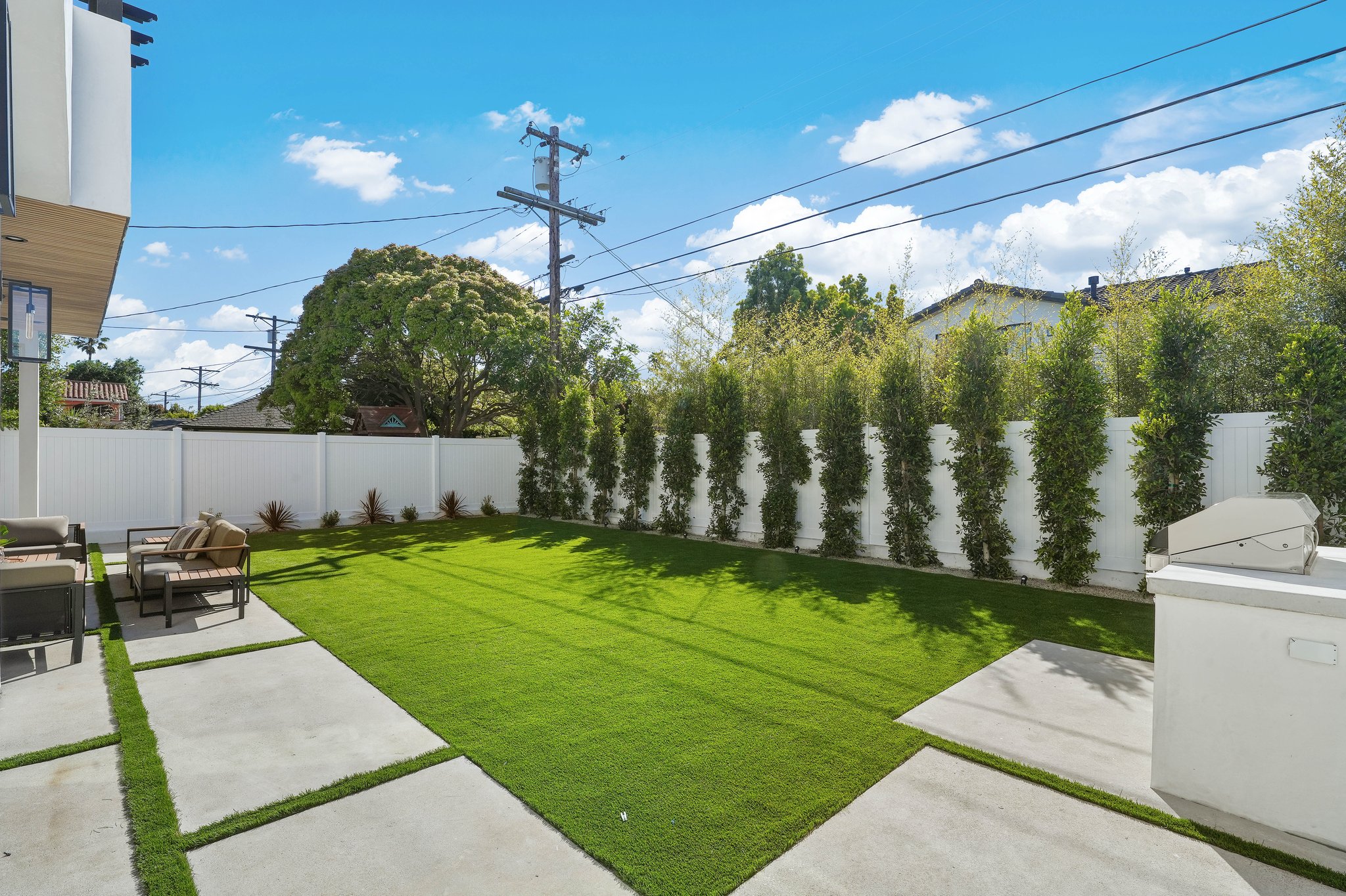 Exterior yard - Yang family — New Vision Builders