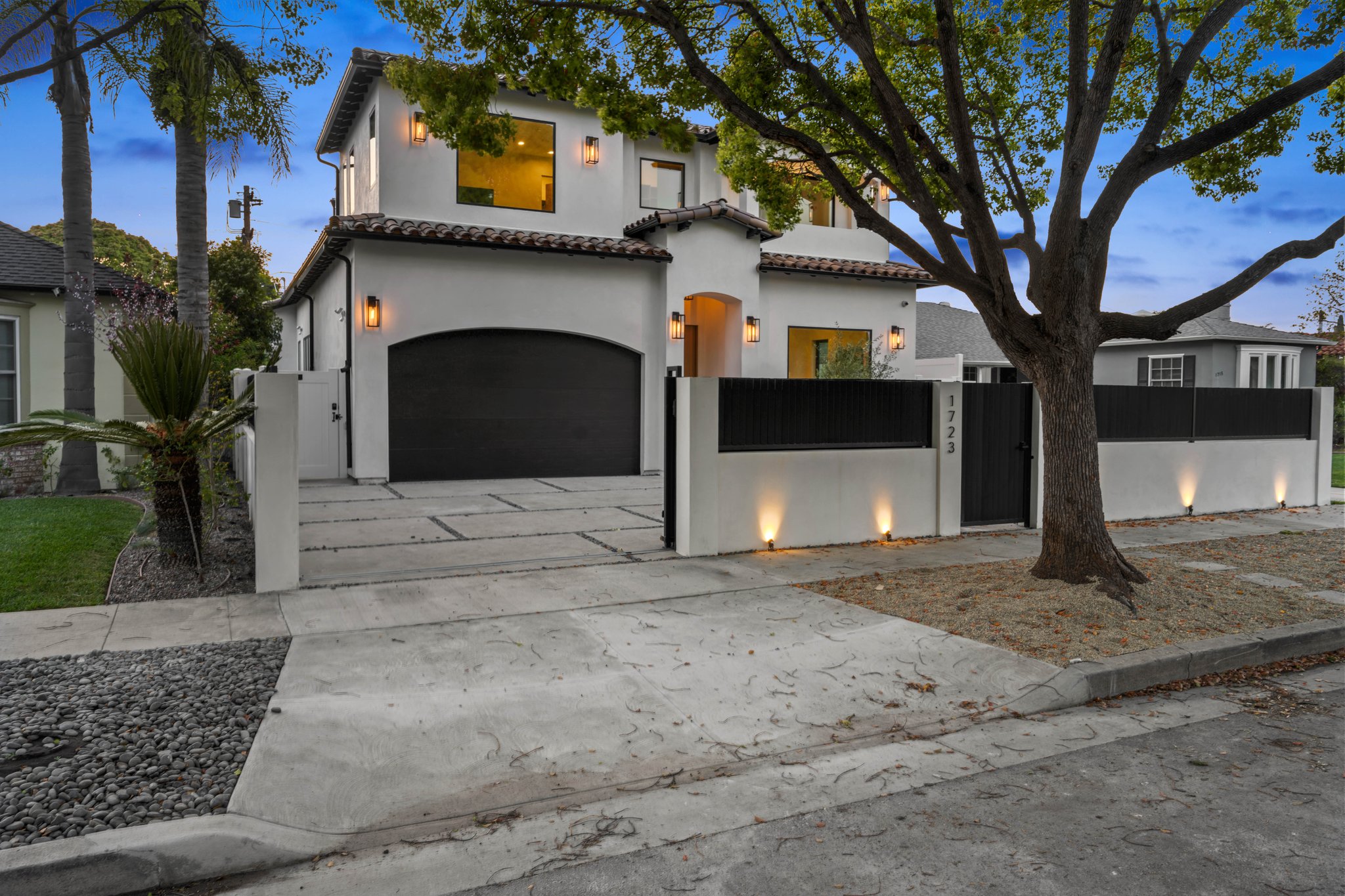 Exterior yard - Yang family — New Vision Builders