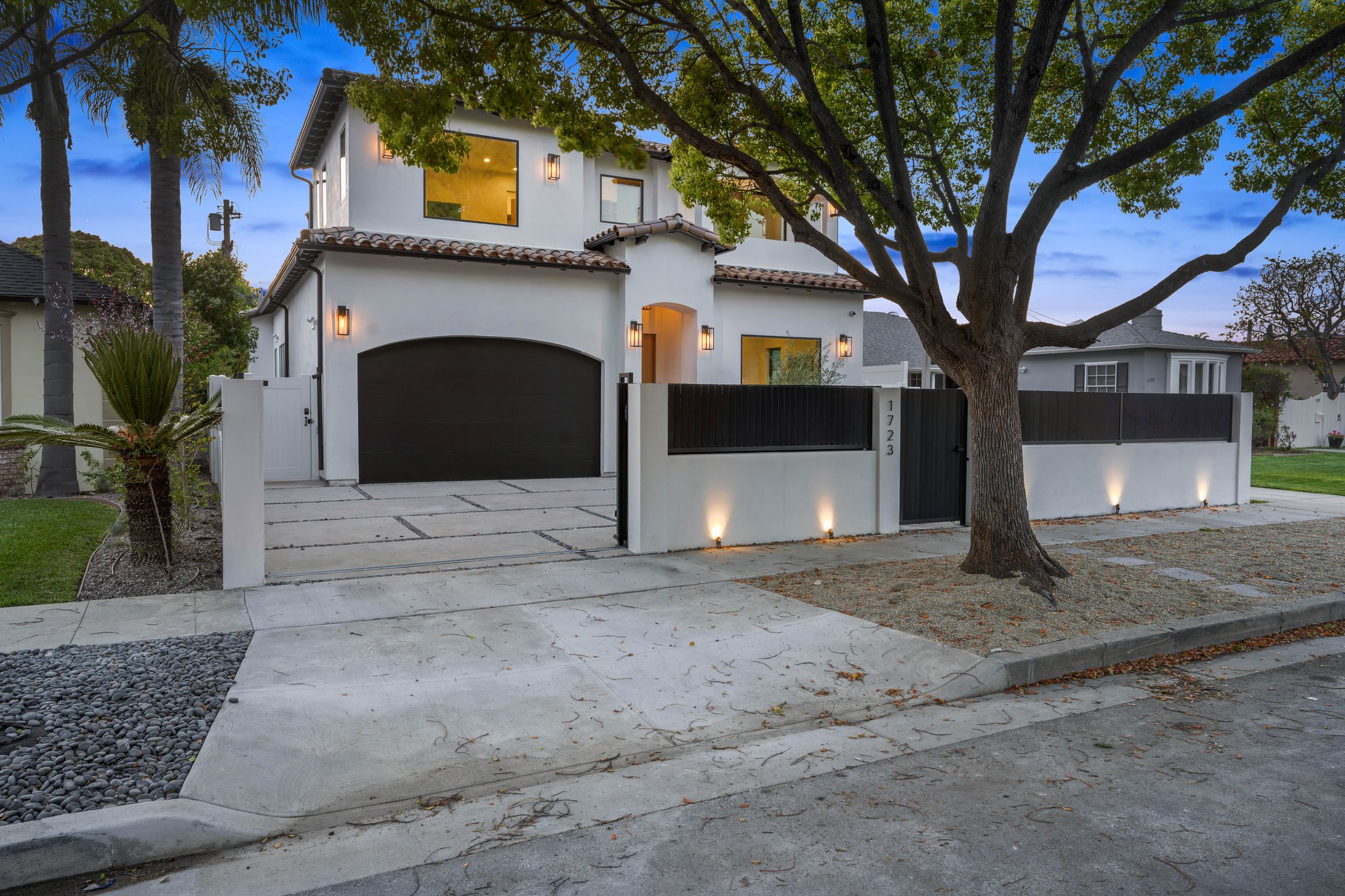 Exterior yard - Yang family — New Vision Builders