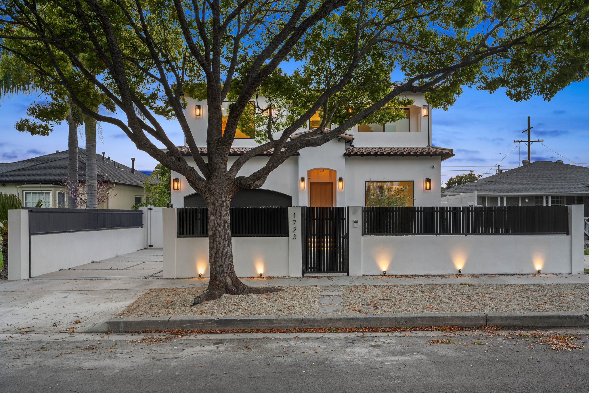 Exterior yard - Yang family — New Vision Builders