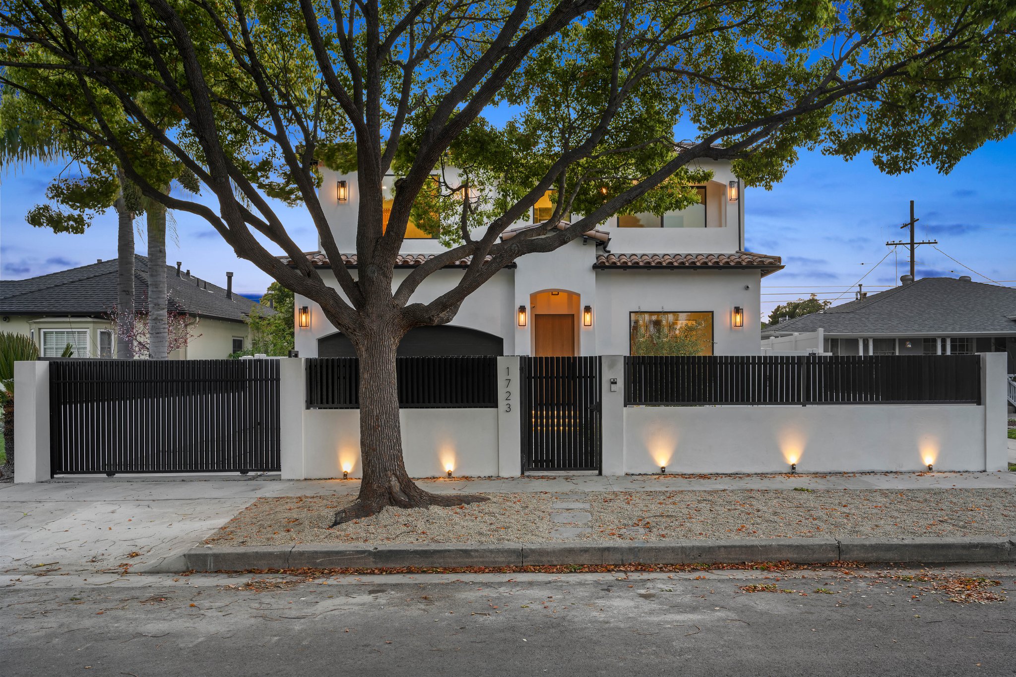 Exterior yard - Yang family — New Vision Builders
