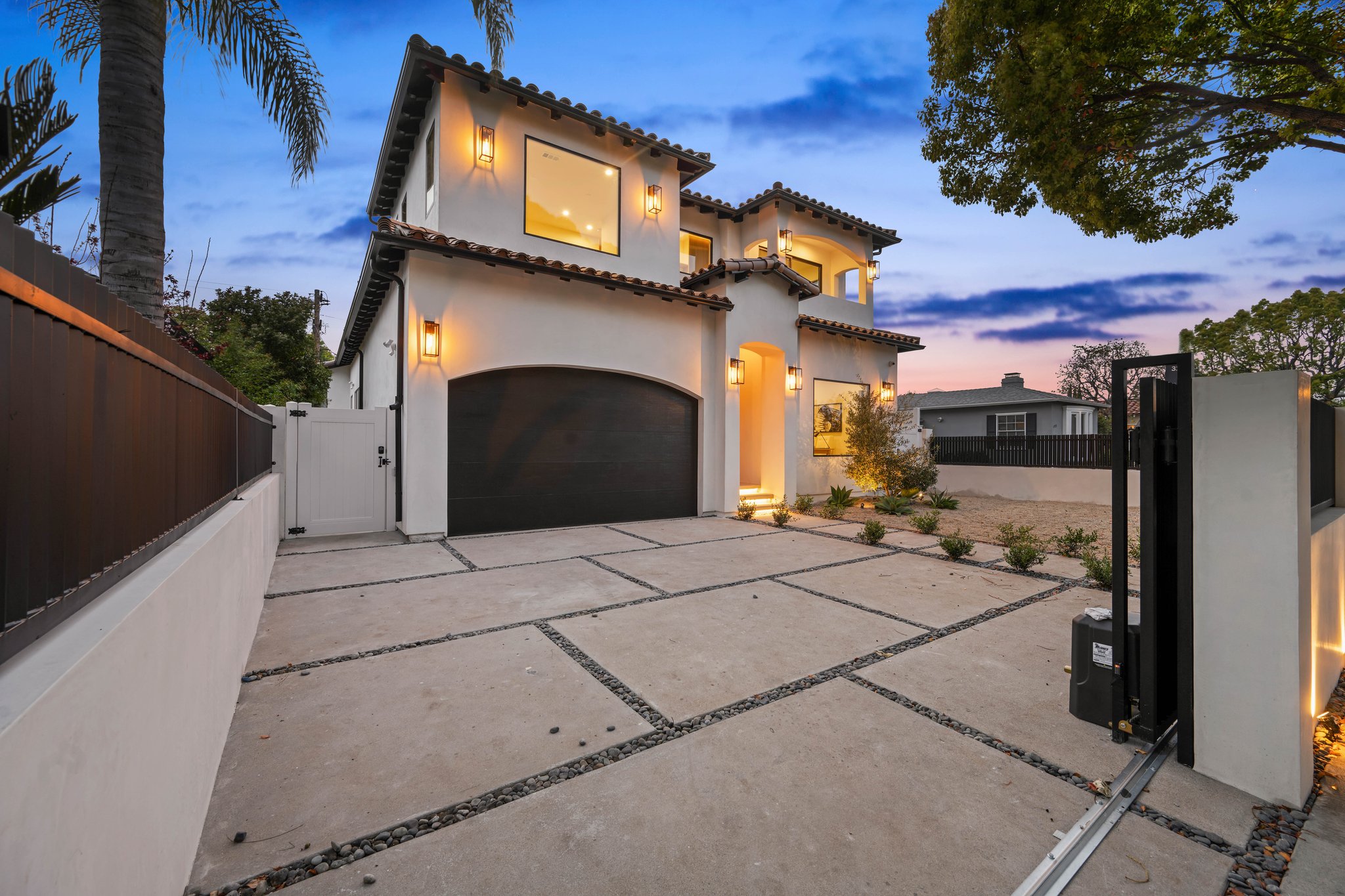 Exterior yard - Yang family — New Vision Builders